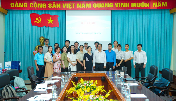 Nha Trang University Expands International Cooperation  in Coral Reef Ecosystem Research and Marine Conservation